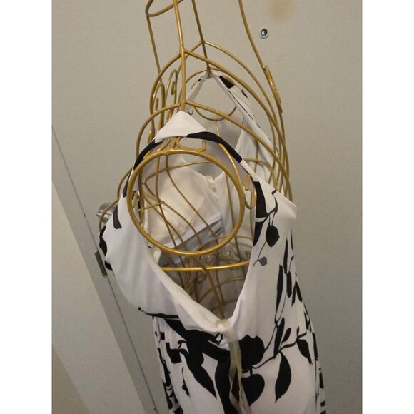 Speechless Black and White Floral Print Women's Dress Medium Sleeveless V-Neck - Picture 6 of 16